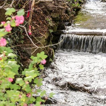 Babbling Brook Cottage Stony Middleton المظهر الخارجي الصورة