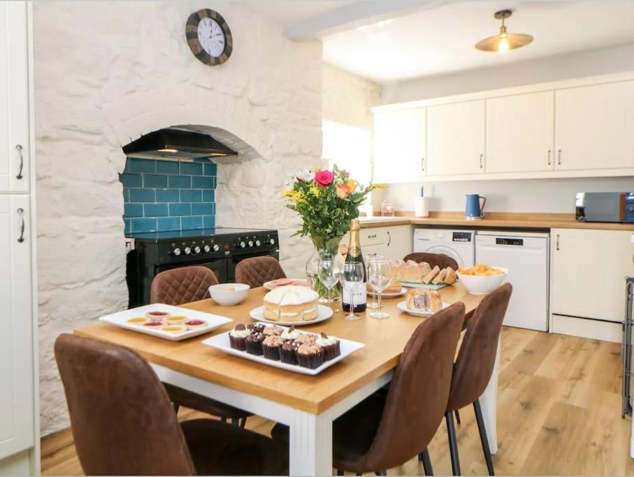 Babbling Brook Cottage Stony Middleton المظهر الخارجي الصورة