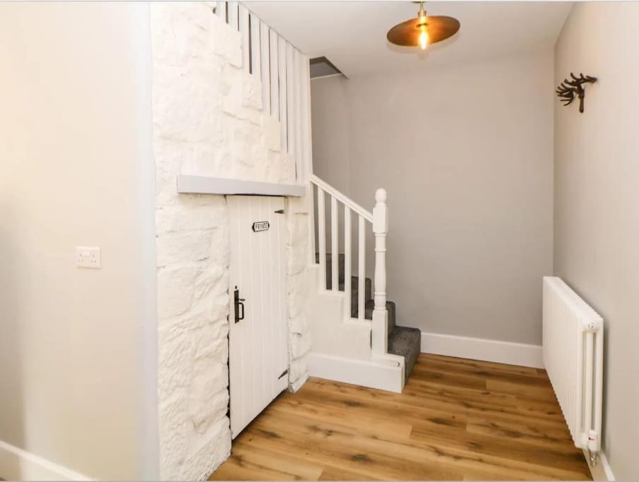 Babbling Brook Cottage Stony Middleton المظهر الخارجي الصورة
